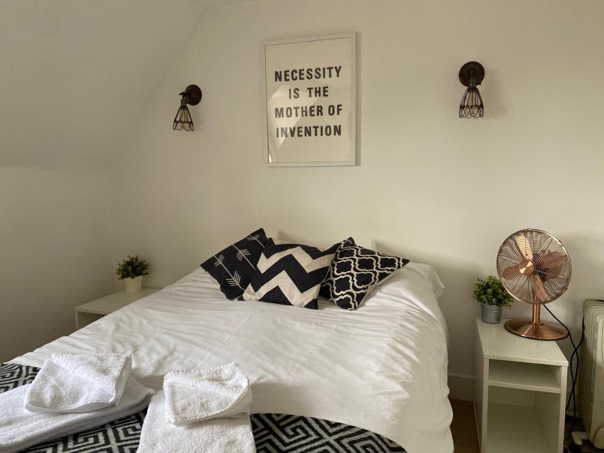 The Hundred Of Ashendon Bed and Breakfast Waddesdon Δωμάτιο φωτογραφία